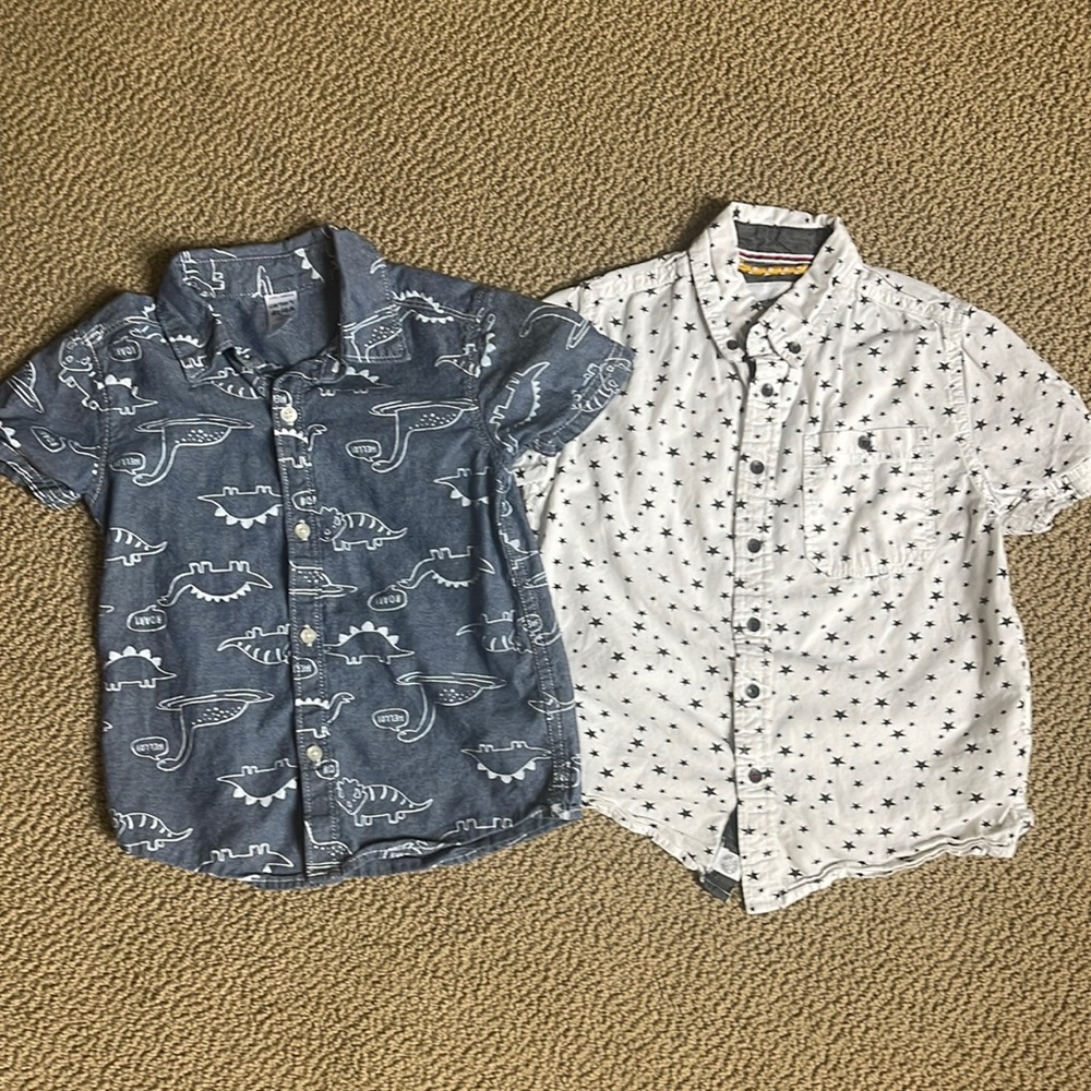 Bundle of 2 size 4 short sleeve boy shirts. Great condition. Just wrinkled